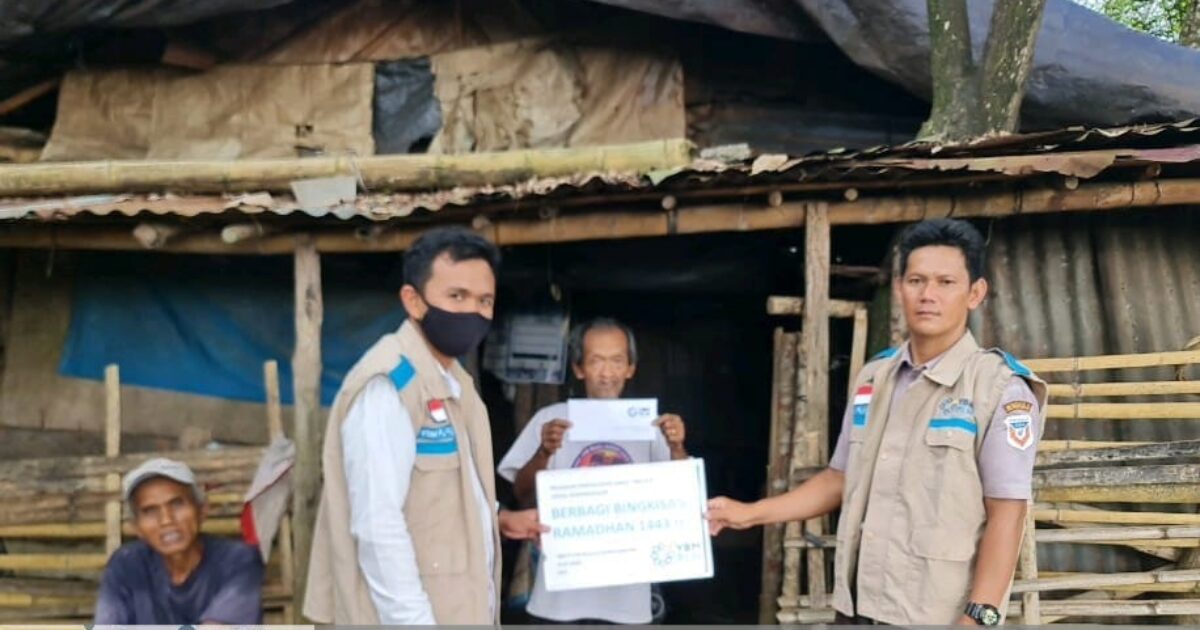 jelang lebaran berbagi kebahagiaan