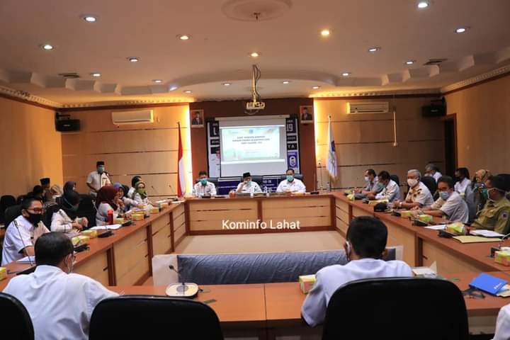 Wabup Lahat Buka Sosialisasi Program Pamsimas III Kabupaten Lahat 2021