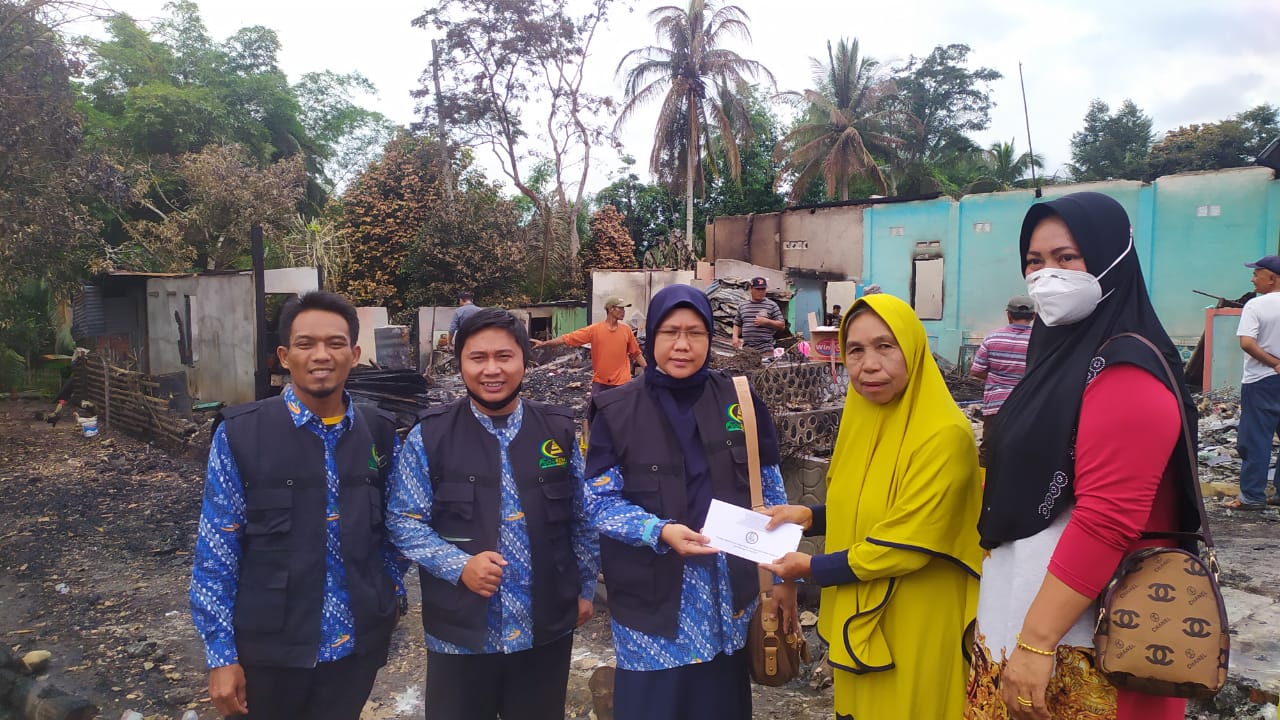 Selalu Terdepan, Soskem SIT A Ba Ta Tsa Lahat Bantu Penyintas di Air Dingin Baru