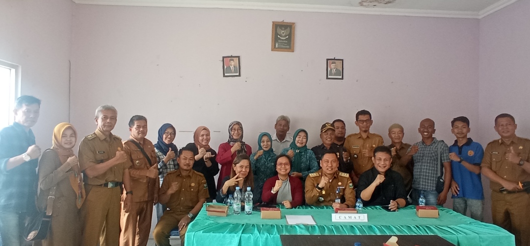 Melalui Konsultasi Publik, Masyarakat Kecamatan Lawang Kidul Mendukung Energi Terbarukan