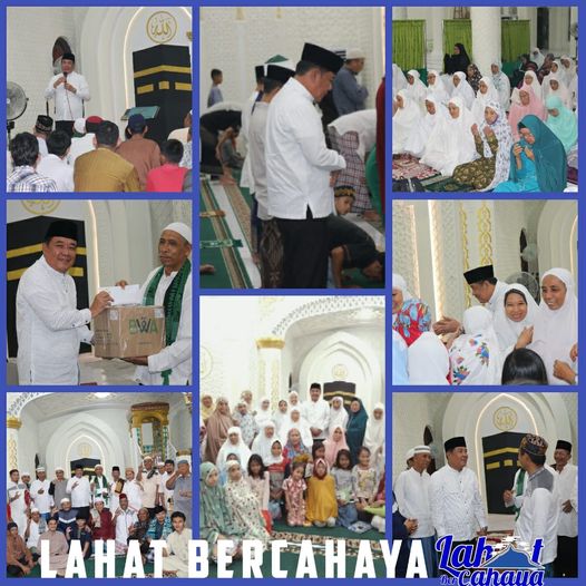 Bupati Lahat Laksanakan Sholat Taraweh Di Masjid Agung Pasar Lama