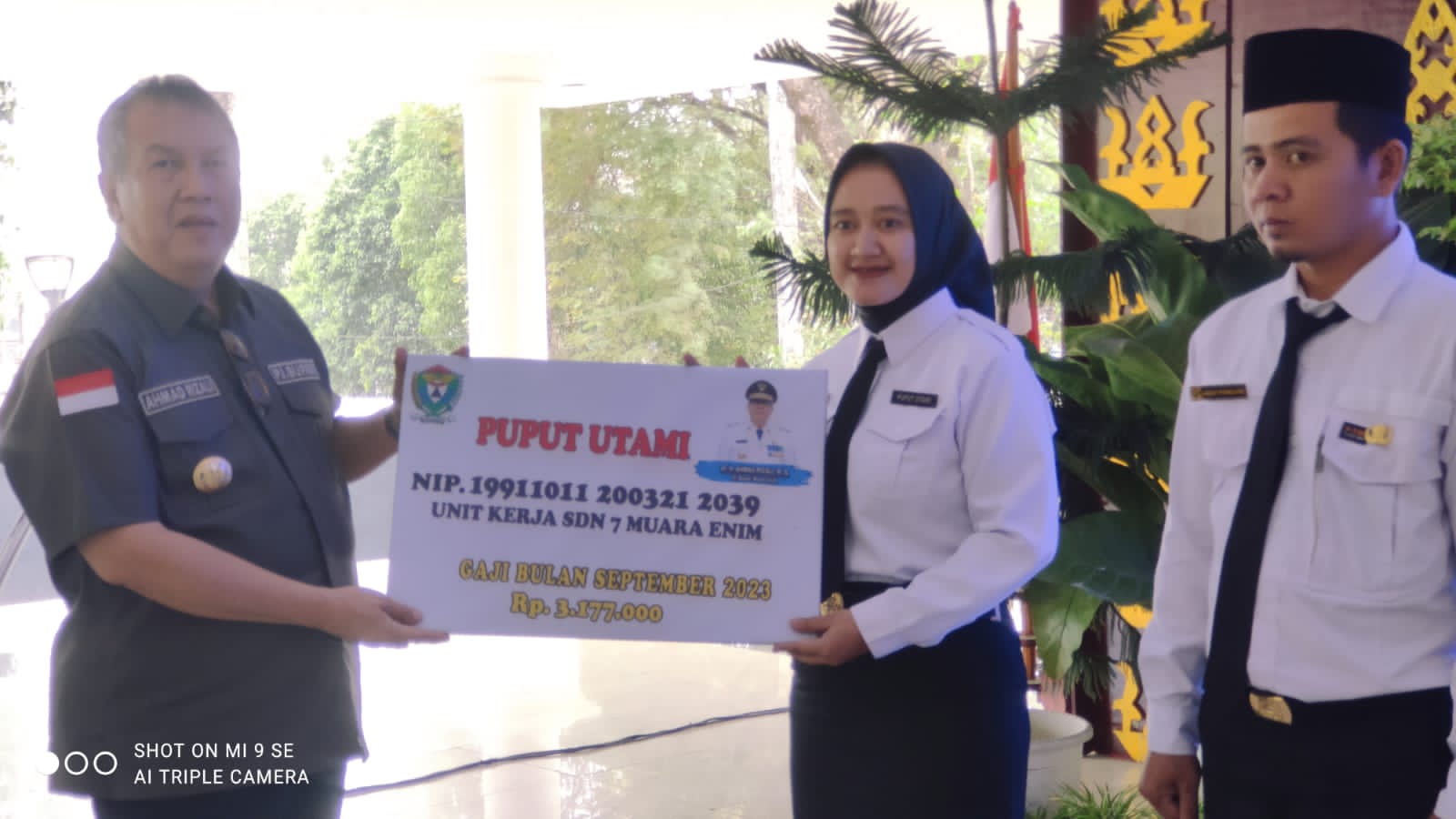 Setelah Menyerahkan Gaji Pertama, Ini Pesan PJ Bupati Muara Enim Kepada PPPK