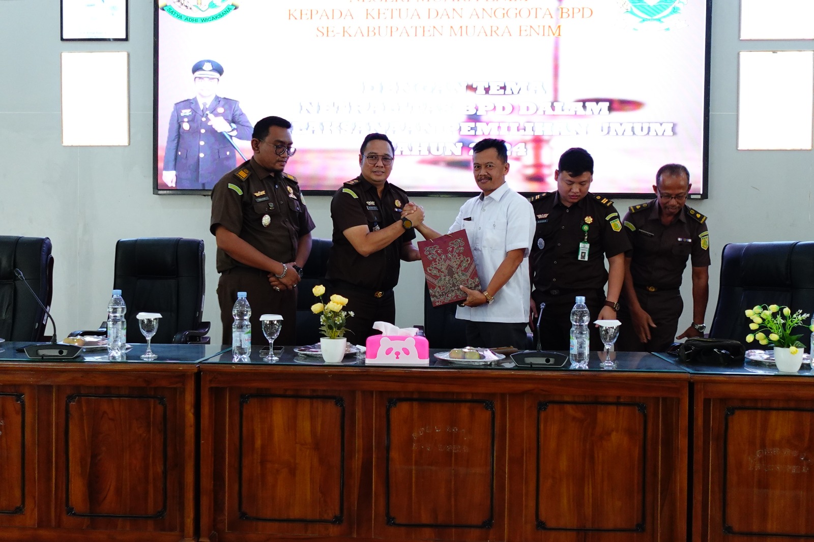 Pada Materi Penerangan Hukum, Kajari Muara Enim Himbau Seluruh BPD Harus Netral Pada Pemilu