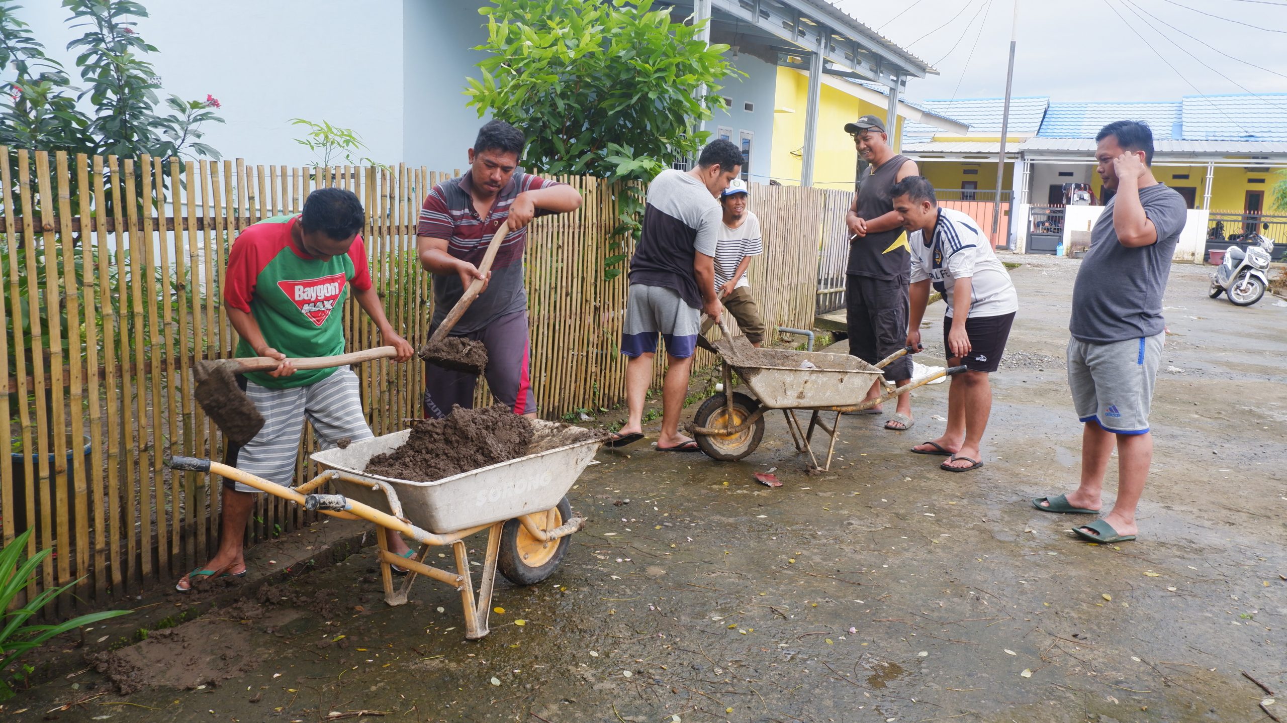 Cegah DBD, M Farid Terjun ke Parit