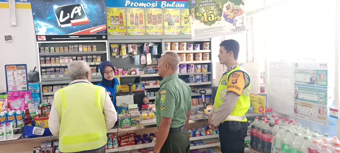 Babinsa Tanjung Enim Selatan Melaksanakan Patroli Keamanan