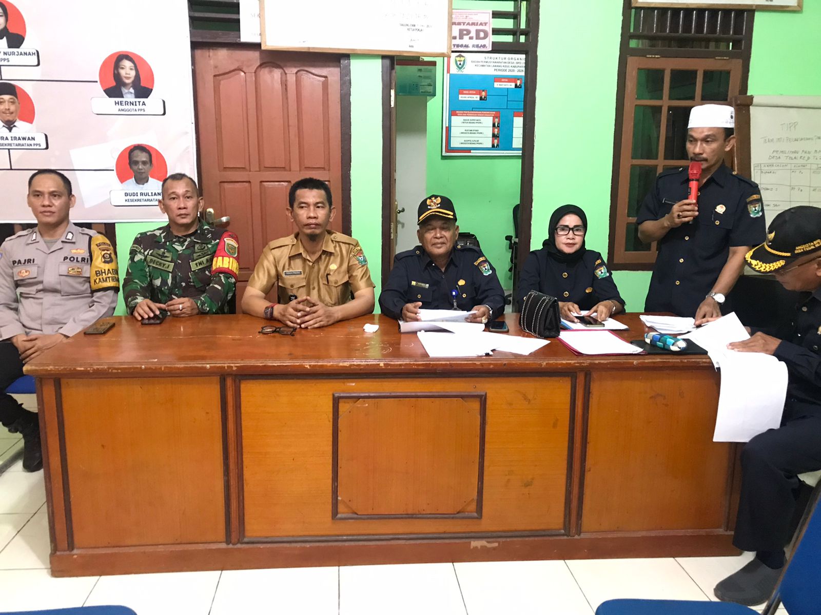Saat Hadiri Rapat Bahas APBDes, Babinsa Tegal Rejo Sampaikan Pesan Kamtibmas