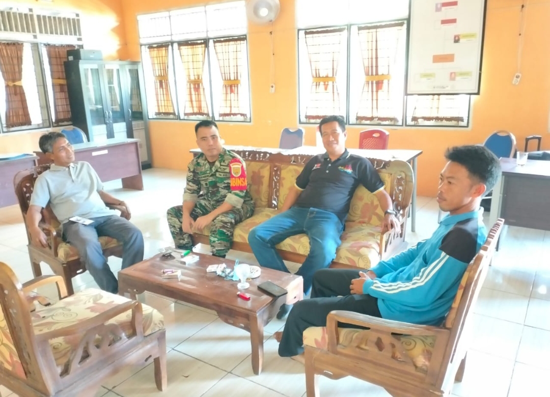 Komsos Babinsa Bersama Kades Rencanakan kesejahteraan masyarakat Desa Lesung Batu