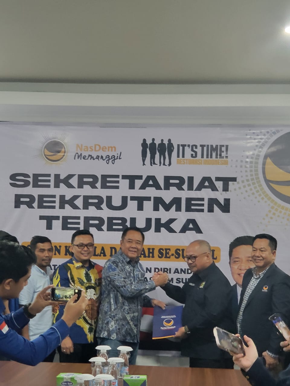 Fokus Pilgub Sumsel, Cik Ujang Kembalikan Formulir Cawagub di Partai NasDem