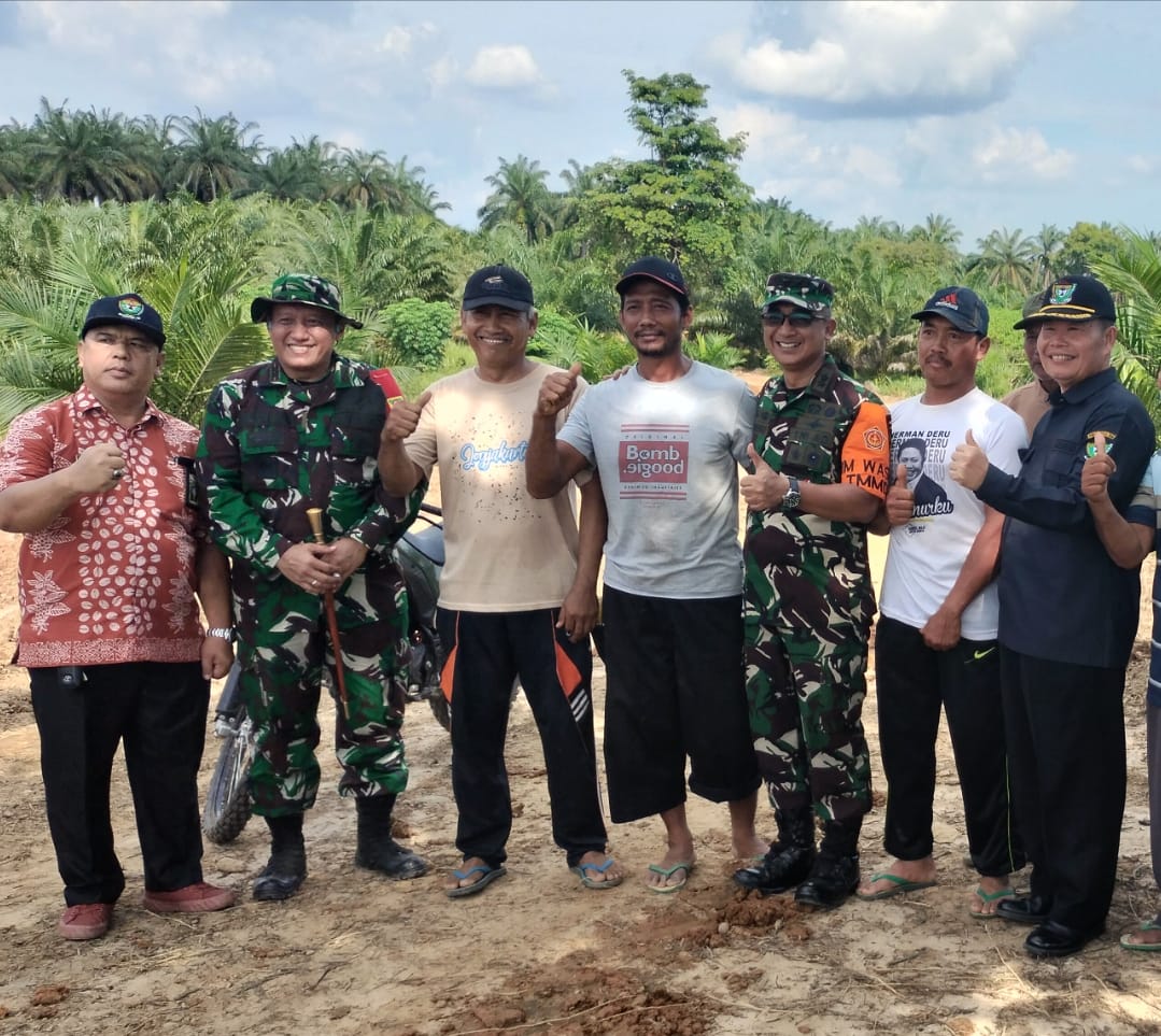 Dandim 0404/Muara Enim Didampingi Asiten 1, Sambut Kedatangan Aster Kasad Mayjen TNI Joko Hadi Susilo