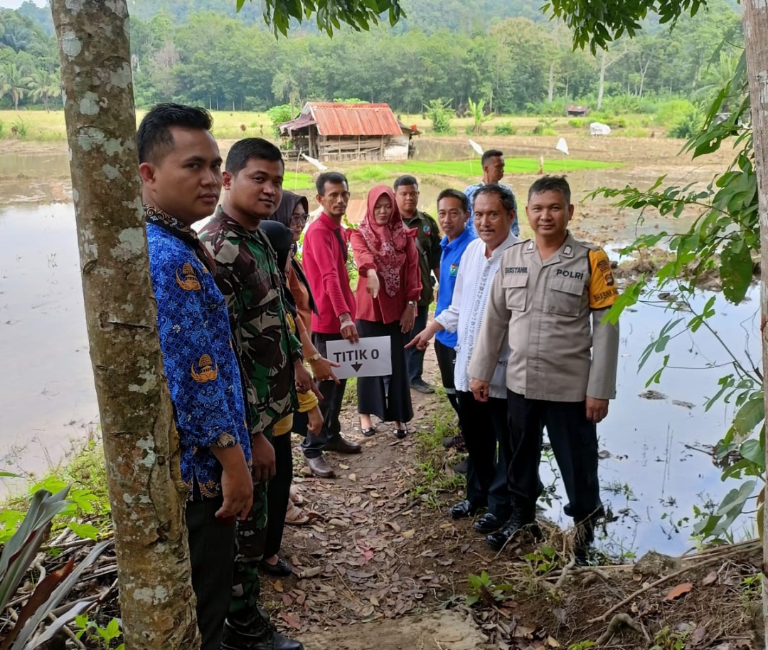 Walping Titik Nol, Babinsa Tanjung Karangan Harapkan Hasil Pembangunan DD Sesuai Harapan