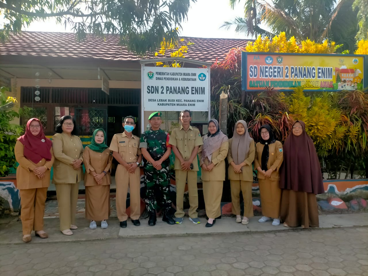 Serka Robinson Babinsa Lebak Budi, Anjangsana ke SDN 02 Panang Enim