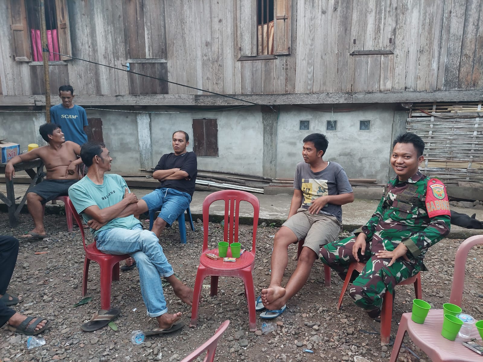 Babinsa Lubuk Nipis Ingatkan Warga Jauhi dan Lawan Narkoba