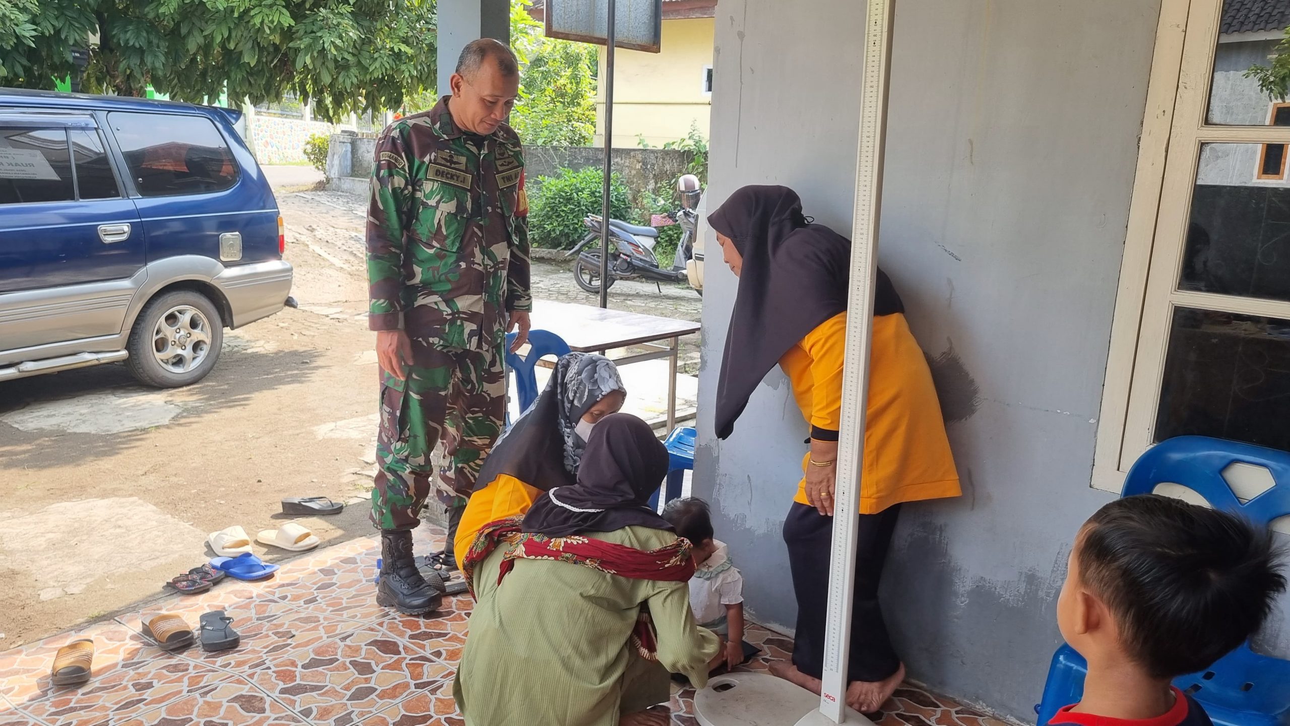 Walping , Pelda Decky Komitmen dukung Giat Rutin Kader Posyandu Ruak Desa Tegal Rejo