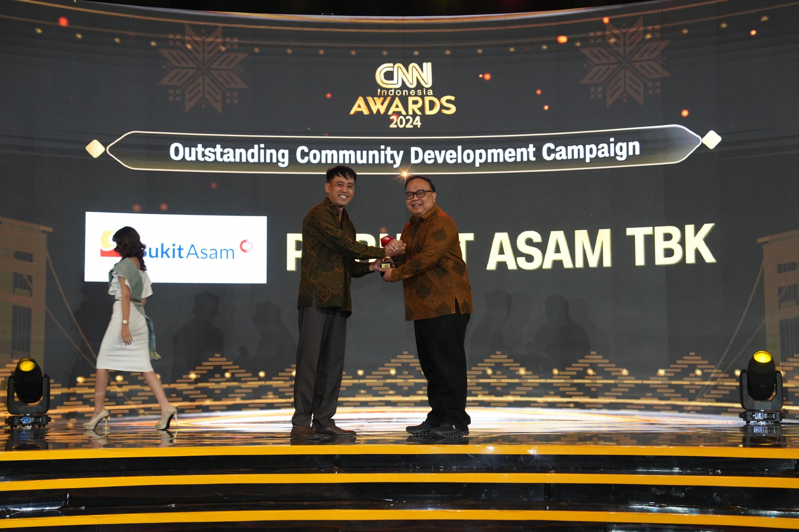Bukit Asam (PTBA) Sabet Penghargaan Outstanding Community Development Campaign