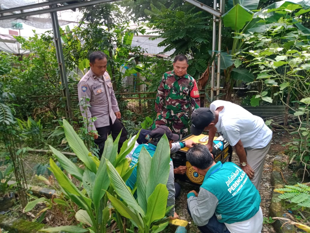 Serda Amin Babinsa Lingga Koramil 404-05/Tanjung Enim manfaatkan Komsos Eratkan Silaturrahmi