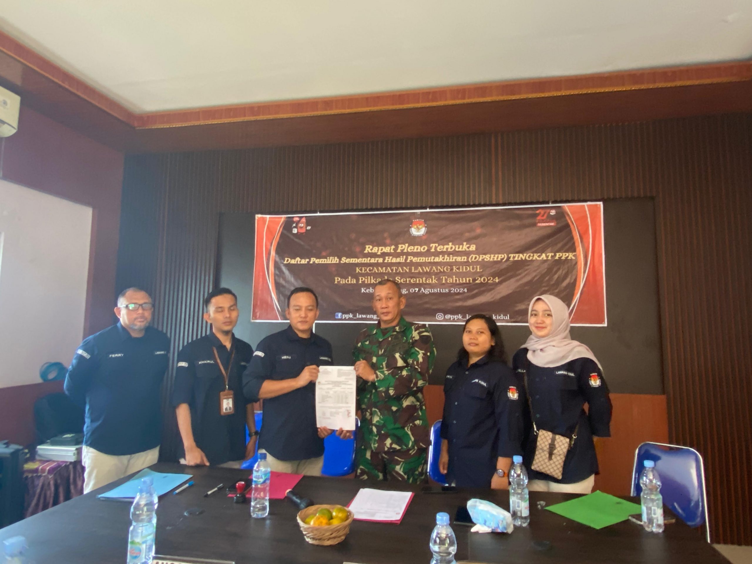 Wakili Danramil 404-05/Tanjung Enim, Babinsa Pelda Decky Hadiri Rapat Pleno DPHP