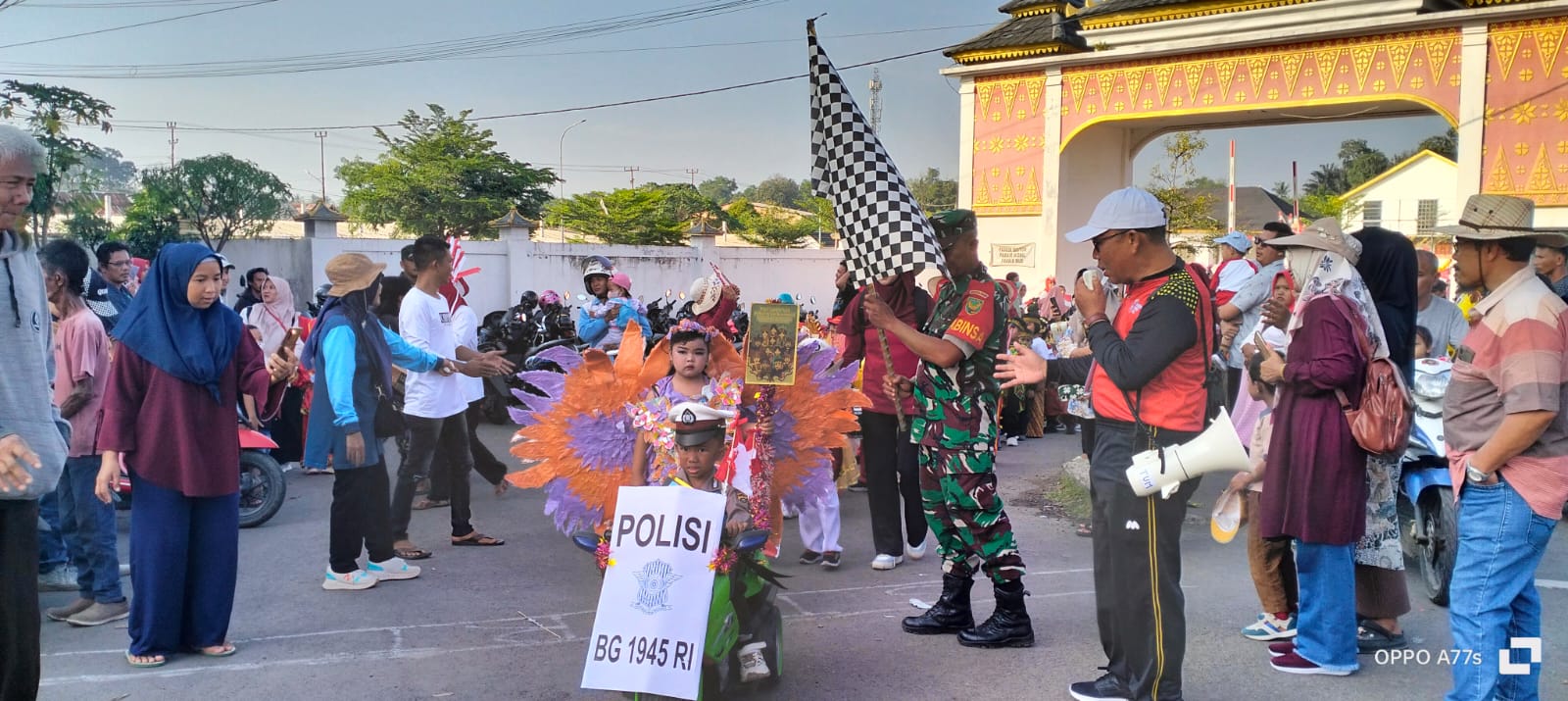 Serda Nyamadi Lepas Star Karnaval Tingka TK Se-Kecamatan Lawang Kidul