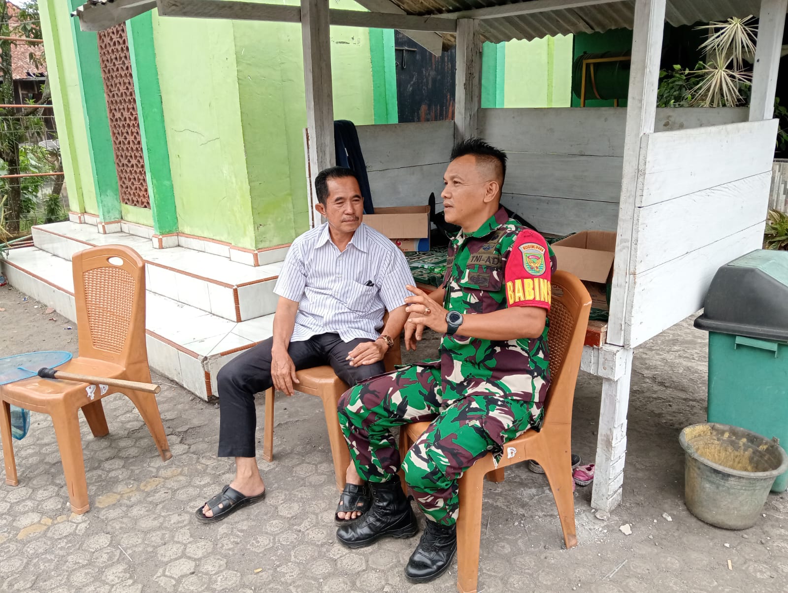 Babinsa Koramil 404-05/Tanjung Enim, Anjangsana Dengan Kades Pandan Dulang