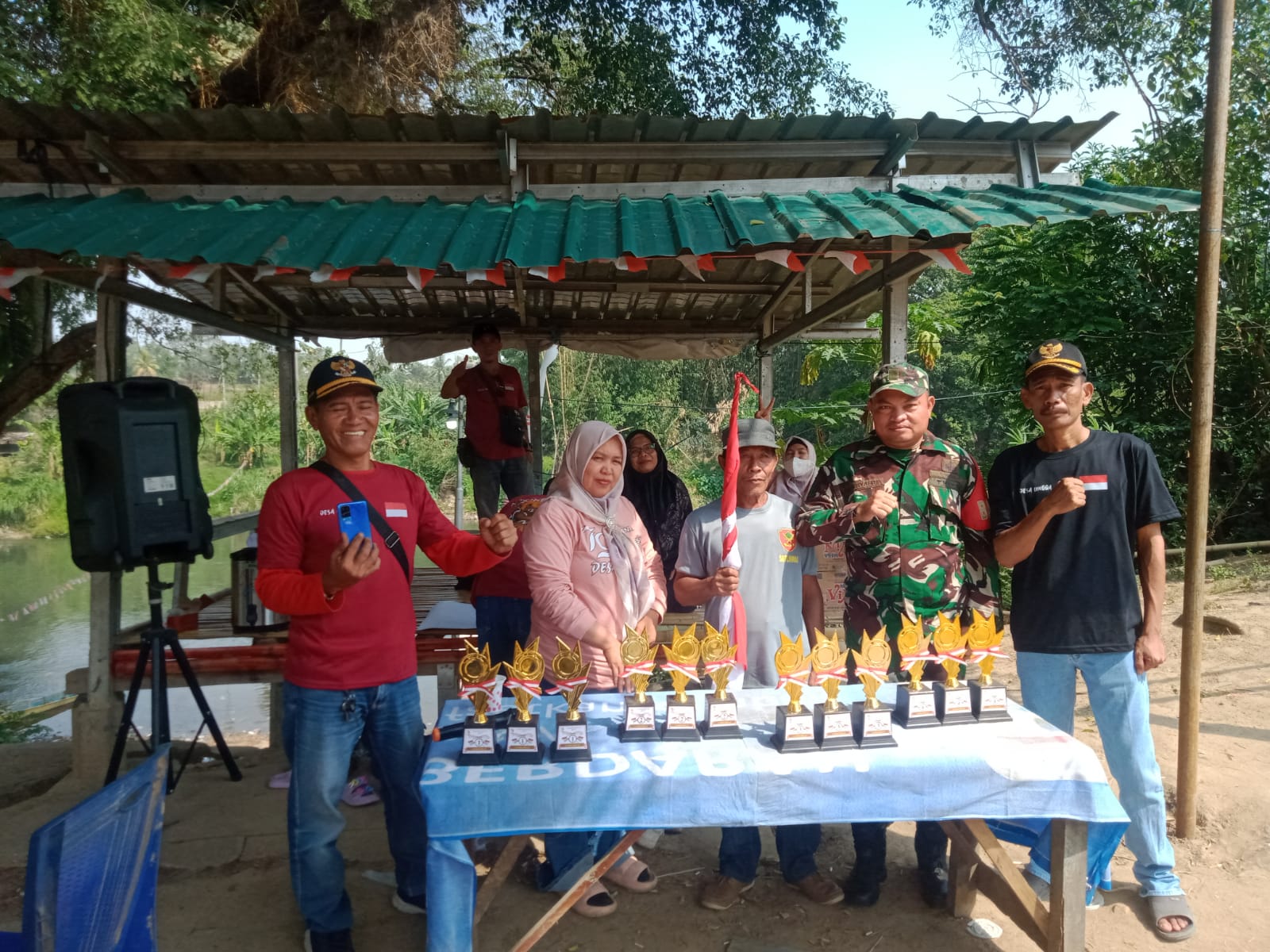 Babinsa Lingga, Walping Lomba Bidar Pada Perayaan HUT RI Ke 79