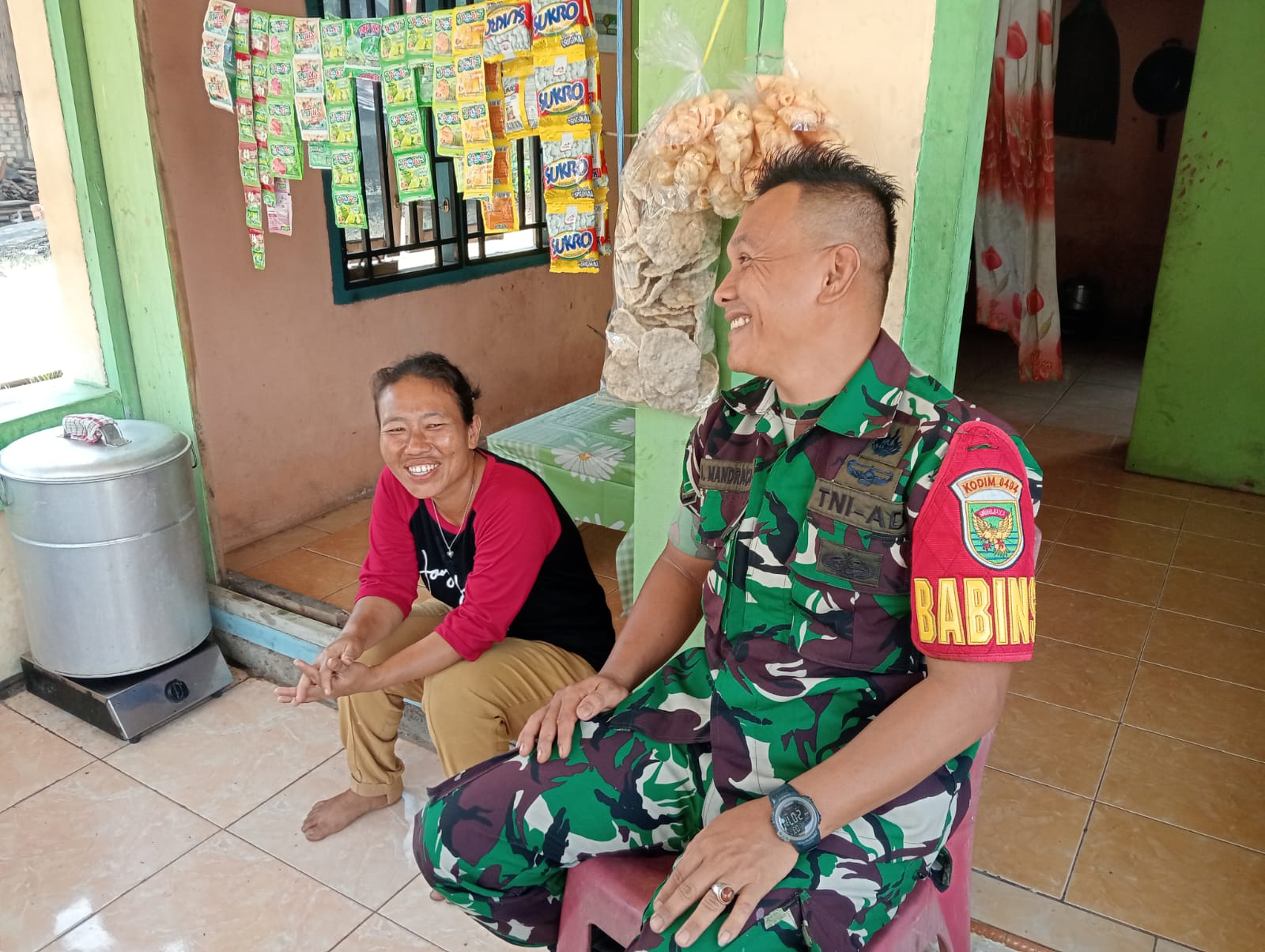 Babinsa Koramil 404-05/Tanjung Enim, Anjangsana Dengan Warga, Sambut Keluhan