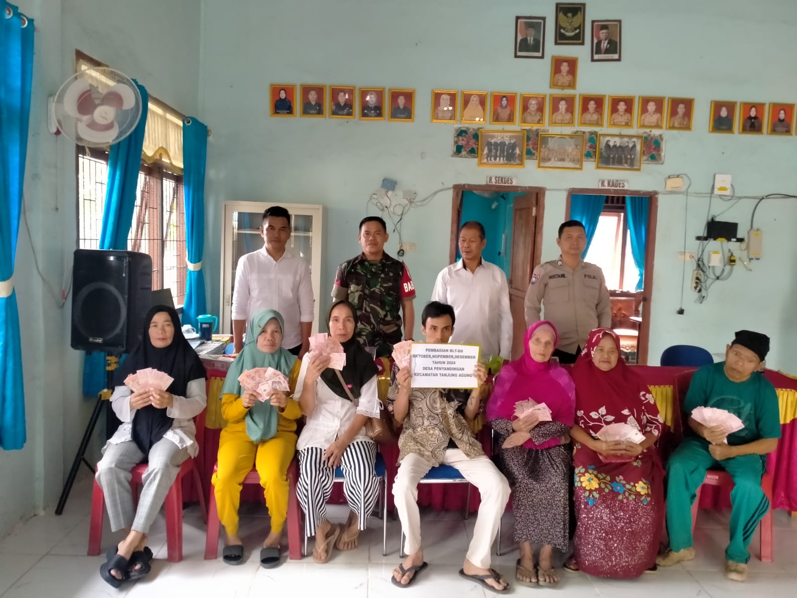 Babinsa Koramil 404-05/Tanjung Enim Hadiri Penyaluran BLT DD di Desa Penyandingan