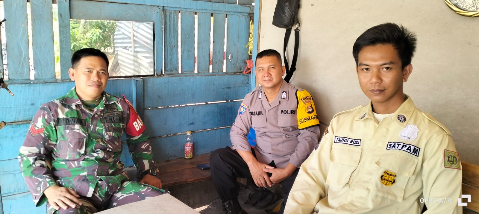 Babinsa dan Bhabinkamtibmas Penyandingan Sambangi Scurity Perusahaan Sekitar