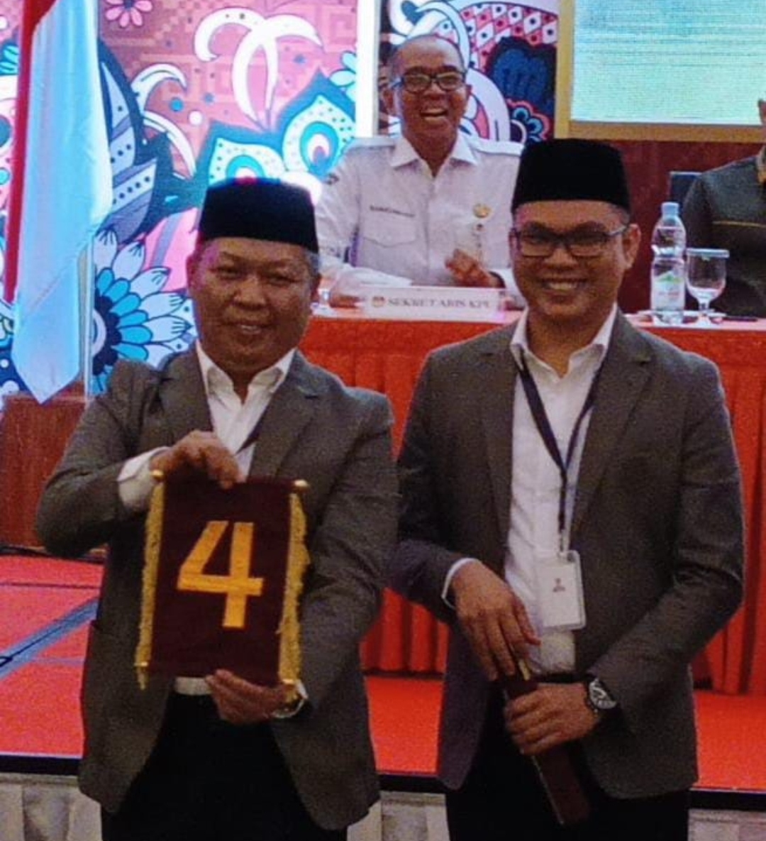 Dapatkan Nomor Urut 4 Pendukung Paslon RAPI Yel..Yel …RAPI Menang !!!!