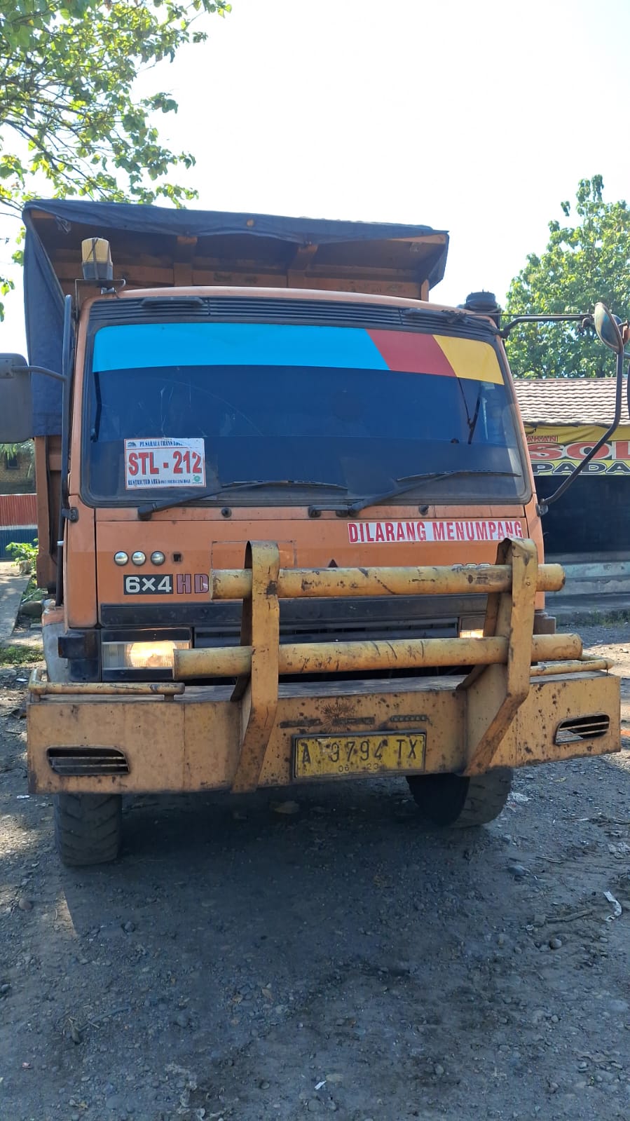 Langgar Kesepakatan, Angkutan Batubara Milik PT STL Di Stop Paksa Warga Lingga Muara Enim