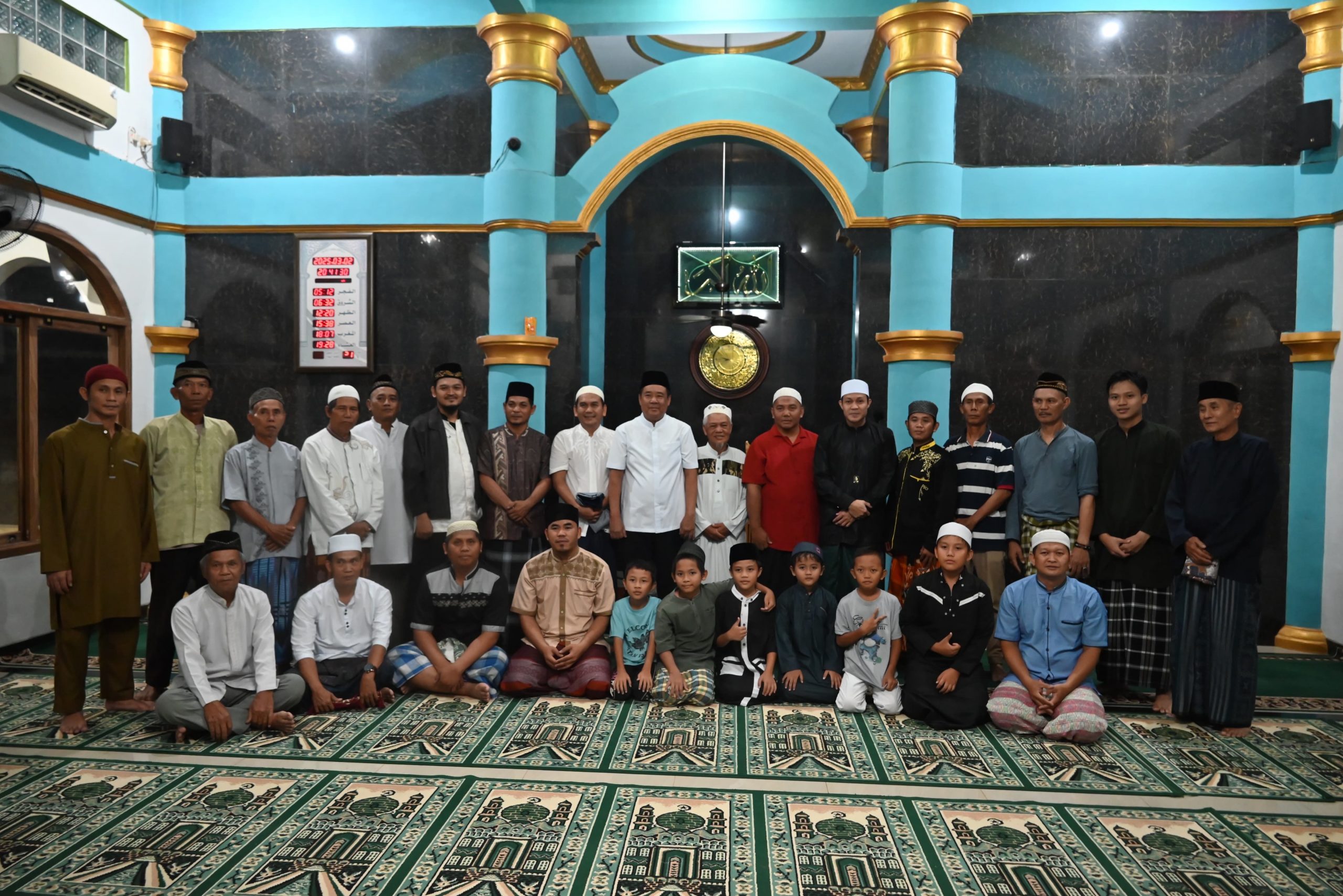 Wagub Sumsel H. Cik Ujang Safari Ramadan di Masjid Al-Hijrah Palembang