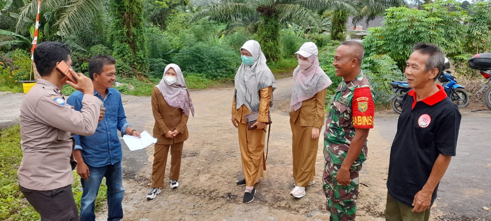 Babinsa Laksanakan Komsos Bersama Kelurahan Tanjung Enim Selatan