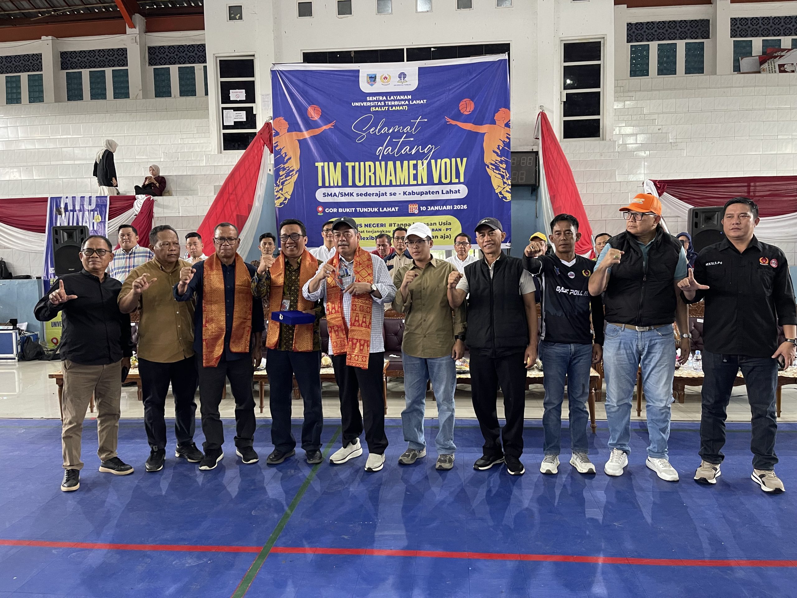 Salut Lahat Gelar Turnamen Voli Antar Pelajar, Bupati Bursah Zarnubi Resmi Buka Kegiatan