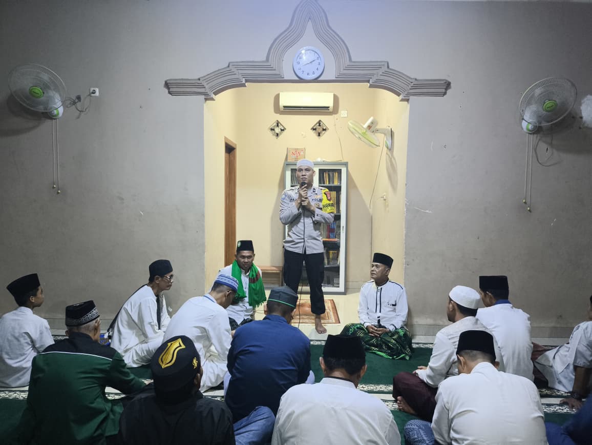 Bhabinkamtibmas Desa Tegal Rejo Sampaikan Himbauan Kamtibmas Saat Safari Ramadhan 1447 H