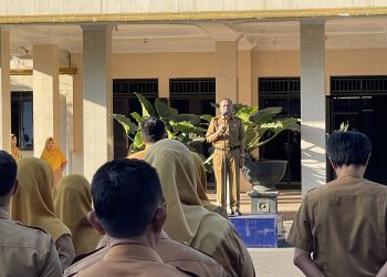 Sekda Lahat Izromaita Pimpin Apel Perdana, Tekankan Disiplin dan Nilai “BerAKHLAK”