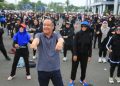 Senam Bersama Masyarakat Lubuk Linggau, Wagub Sumsel H Cik Ujang Bagi-Bagi Hadiah
