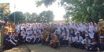 Nostalgia Di SMPN 1 Merapi Barat, Wabup Widia Ningsih: Hormati Guru, Kunci Lahirkan SDM Unggul Lahat
