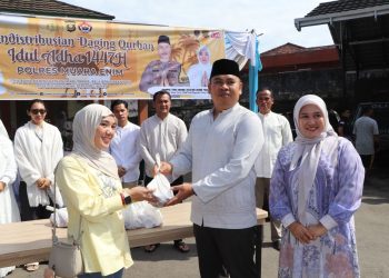 Humanis Dan Peduli, Polres Muara Enim Sembelij 26 Hewan Kurban