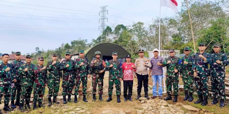 CAMAT SDL TERKESAN: KUNJUNGAN PANGDAM II/SRIWIJAYA PERKUAT KEMANUNGGALAN TNI-RAKYAT