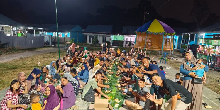 Warga Perum Rakha Gelar Liwetan Halal Bihalal, Sampaikan Keluhan Banjir ke Bupati Dan Wabup Lahat