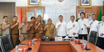 Plt Bupati Sumarni dan PTBA Lanjutkan Talud Sungai Enim, Target Selesai Akhir 2026