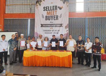CAMAT SEMENDE DARAT LAUT HADIRI PERTEMUAN BISNIS KOPI PERHUTANAN SOSIAL SUMSEL