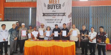 CAMAT SEMENDE DARAT LAUT HADIRI PERTEMUAN BISNIS KOPI PERHUTANAN SOSIAL SUMSEL