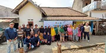 Infaq dan Sedekah Karyawan PAMA Disalurkan, 40 Keluarga di Muara Temiang Terima Paket Sembako